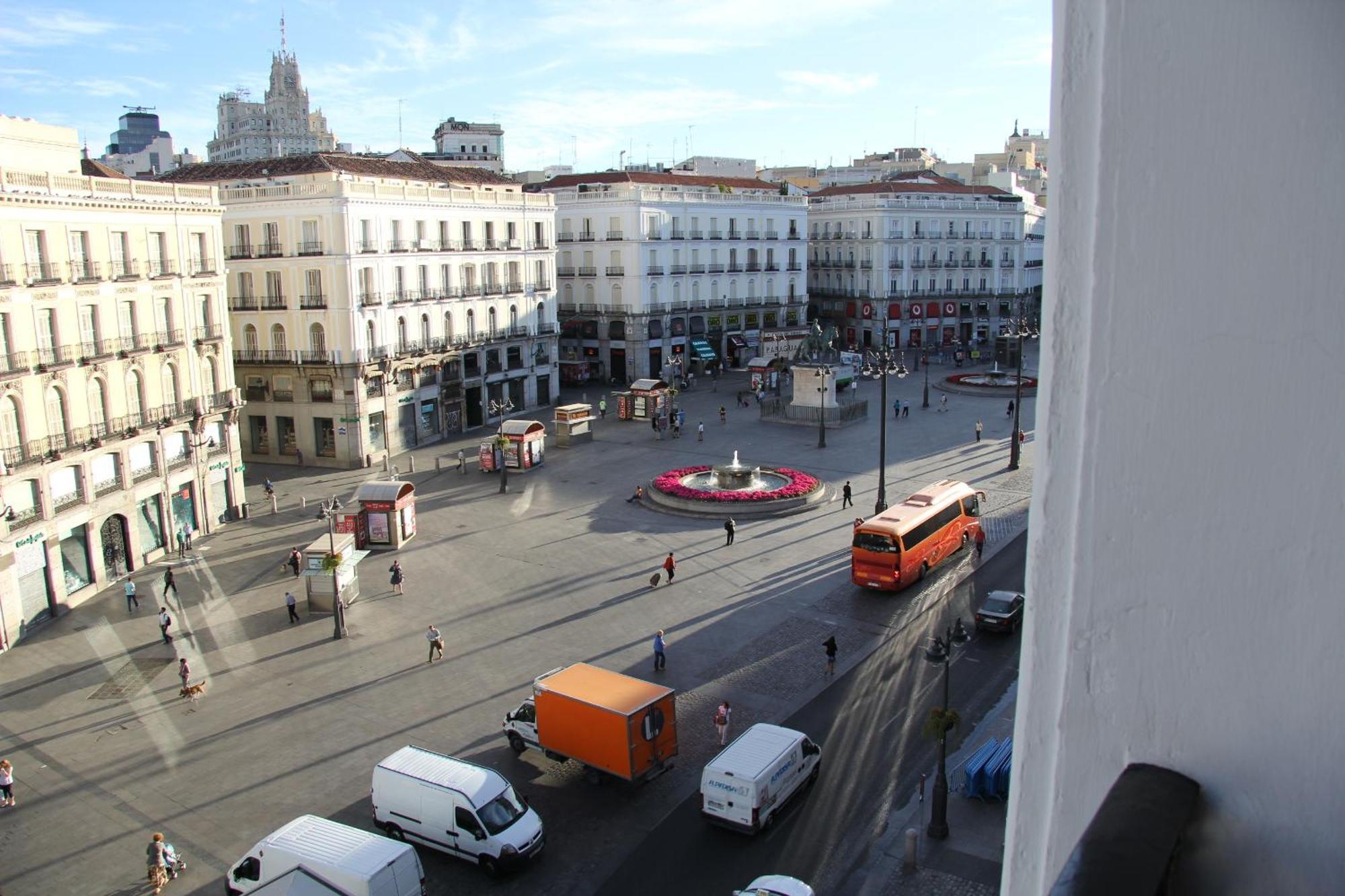 Apartamentos Sol Mayor Madrid Exterior foto