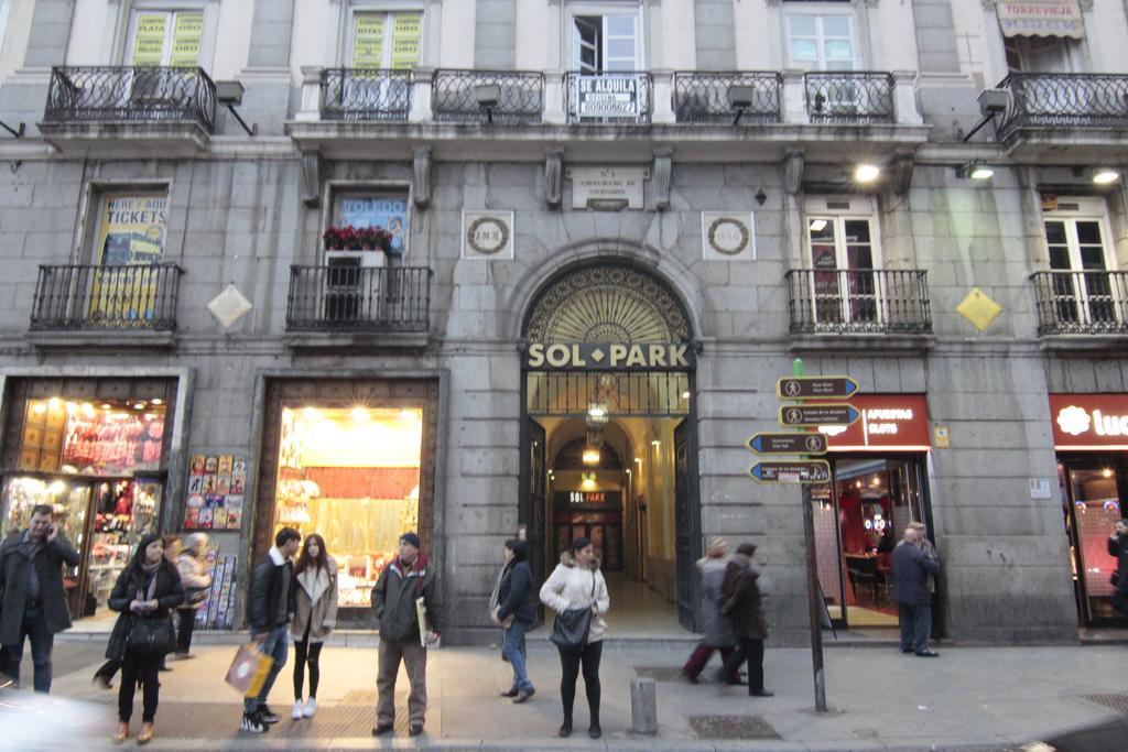 Apartamentos Sol Mayor Madrid Exterior foto